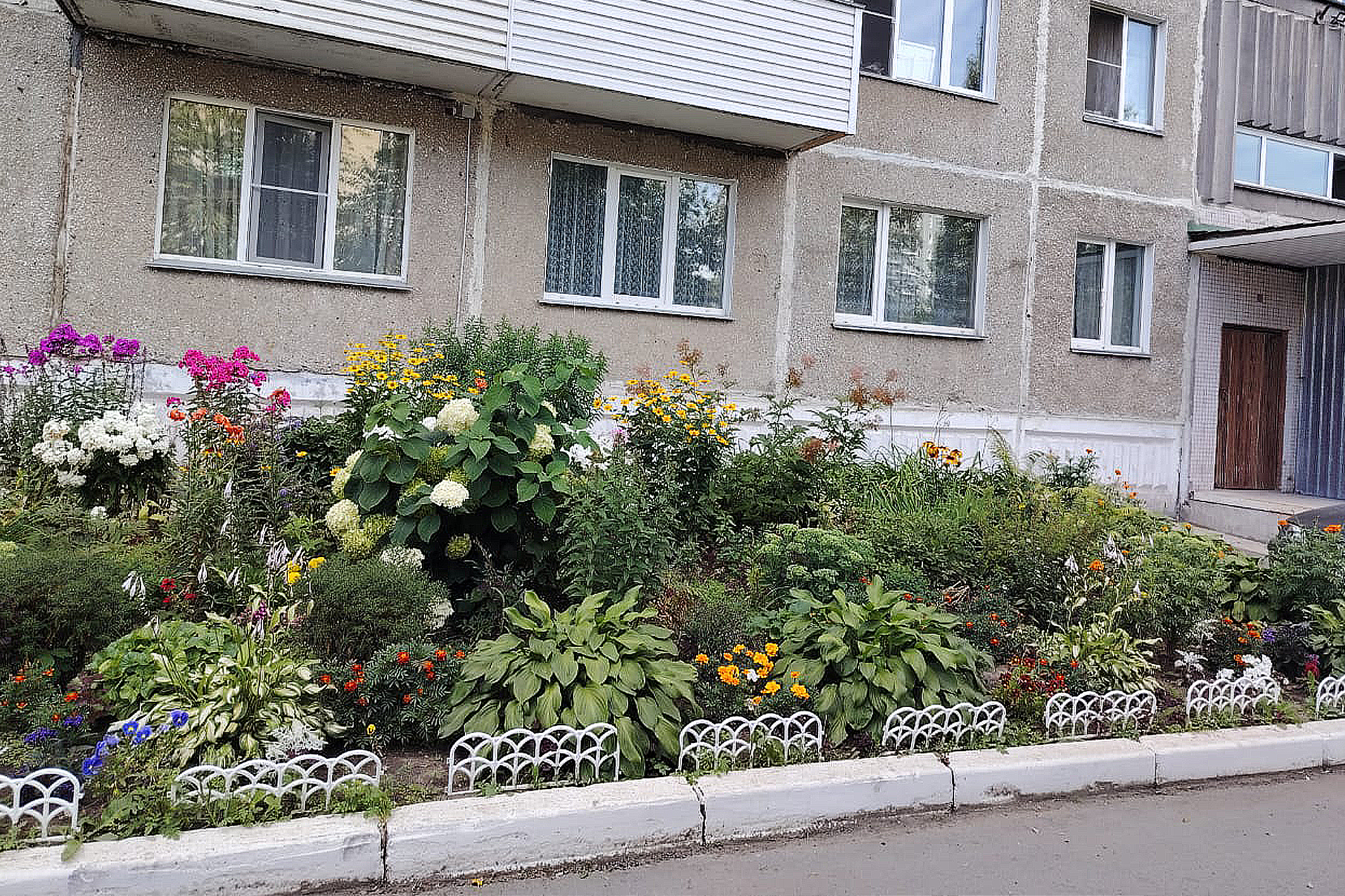 Ул. Иванова, 33