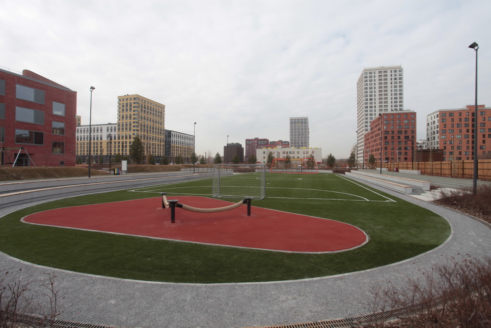 Открытие школы №220 на улице Владимира Заровного. Май 2023 года