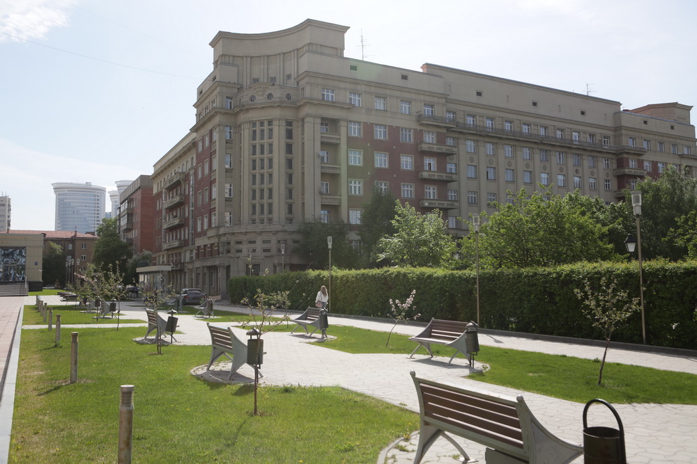 Здания Андрея Крячкова в центре Новосибирска