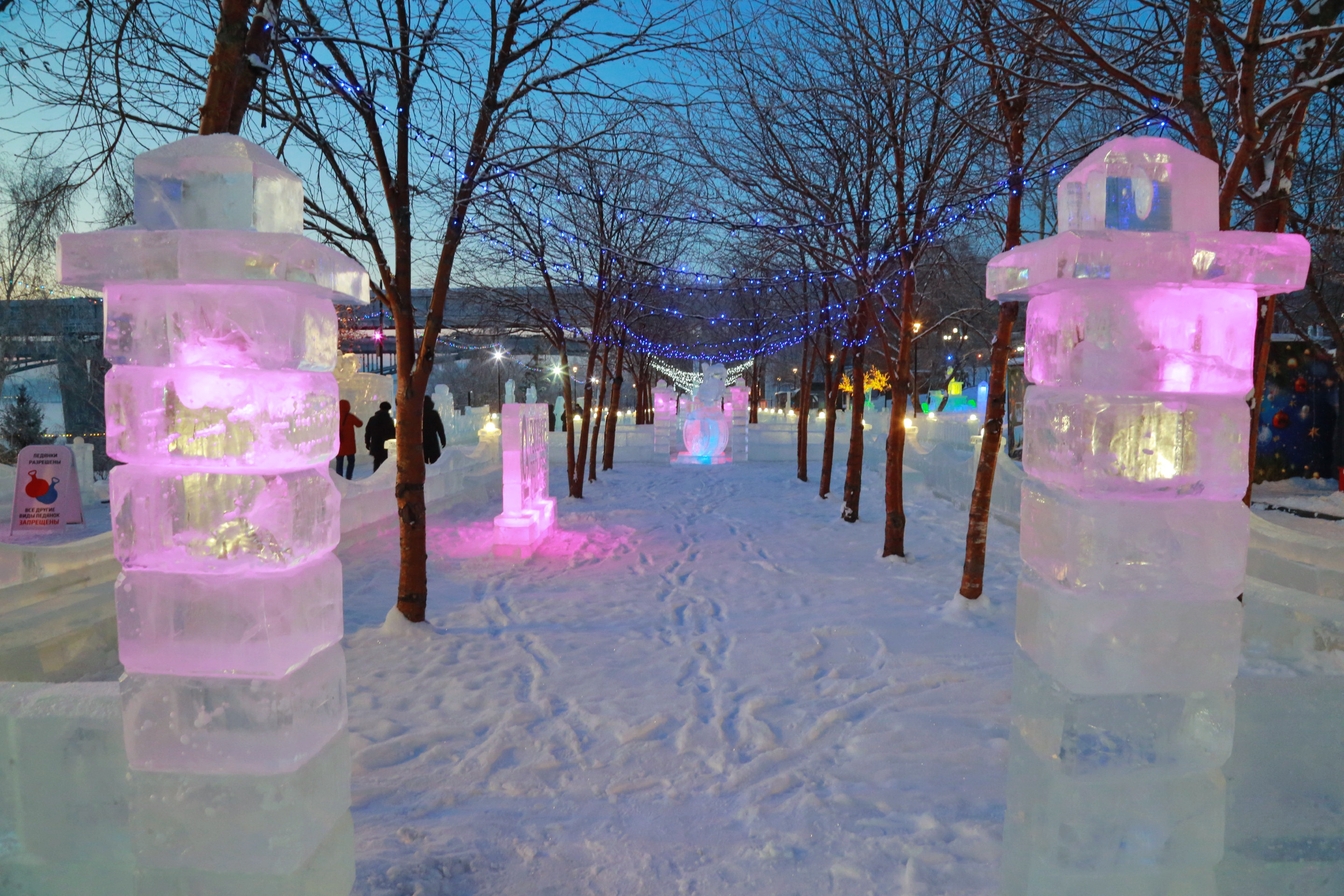 Новосибирск новогодний: Михайловская набережная