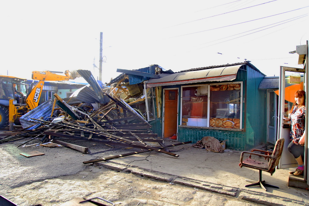 Снос киосков в районе бывшей барахолки (октябрь 2019 года)