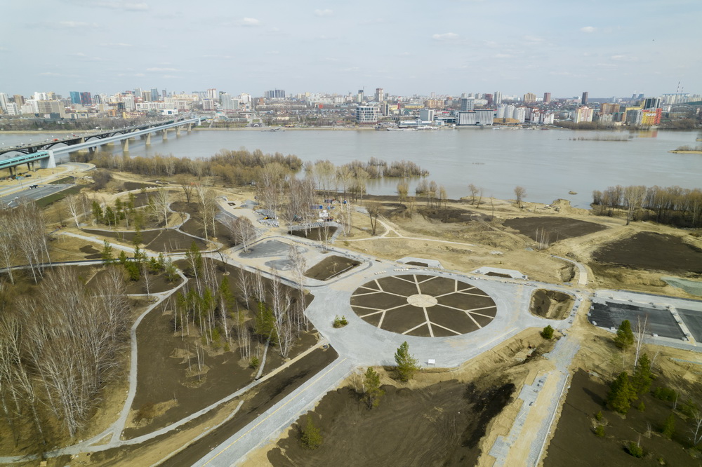 Парк «Арена» у нового ЛДС в Новосибирске готов на 65%