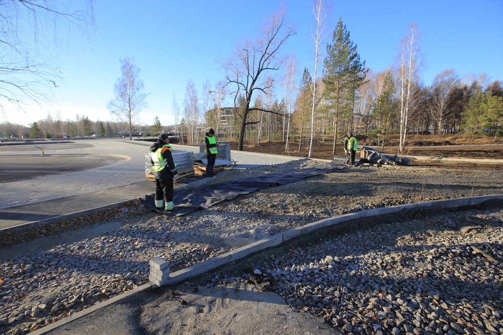 Создание парка возле нового ЛДС. Октябрь 2021 года
