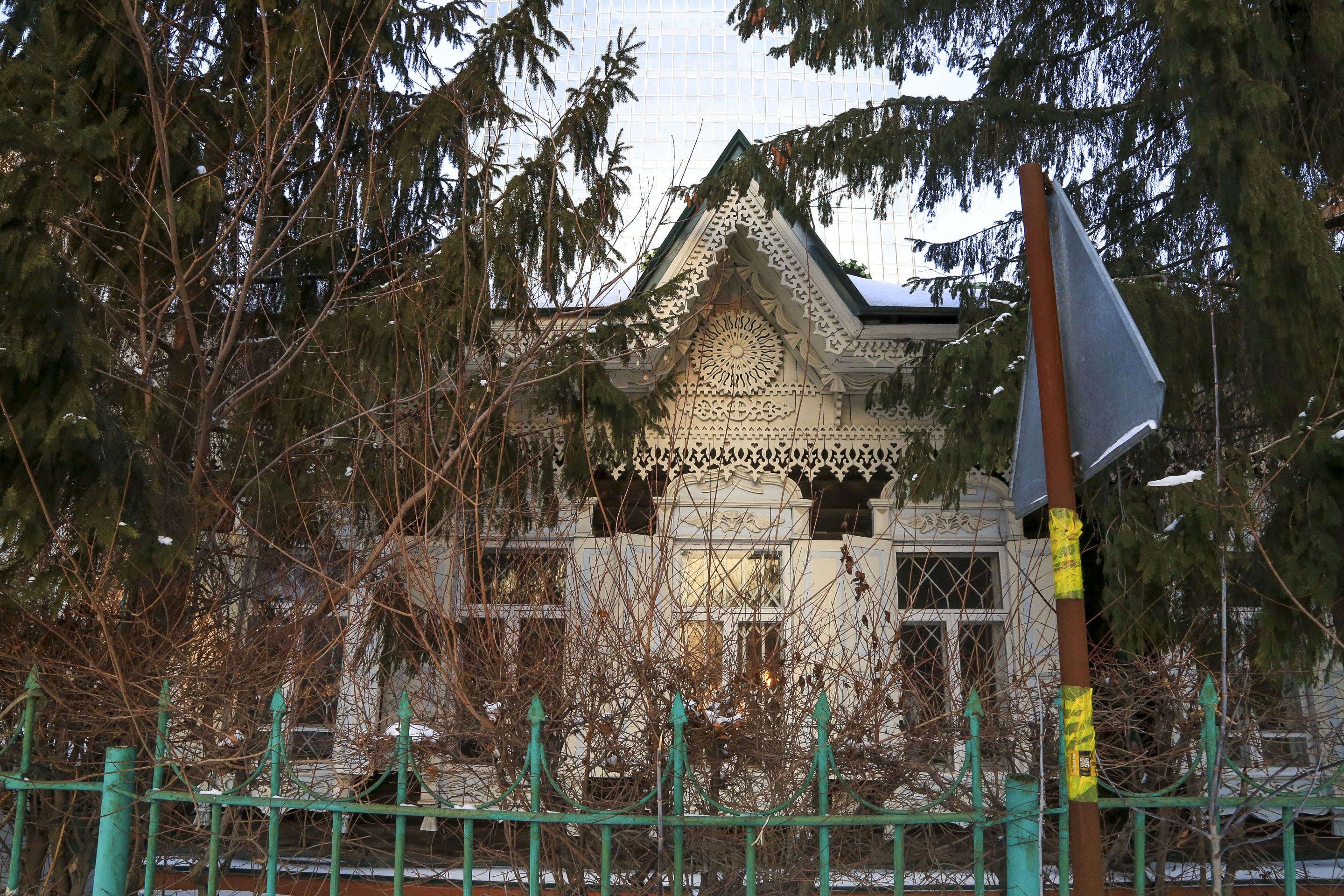 Ул. Дмитрия Шамшурина, 100