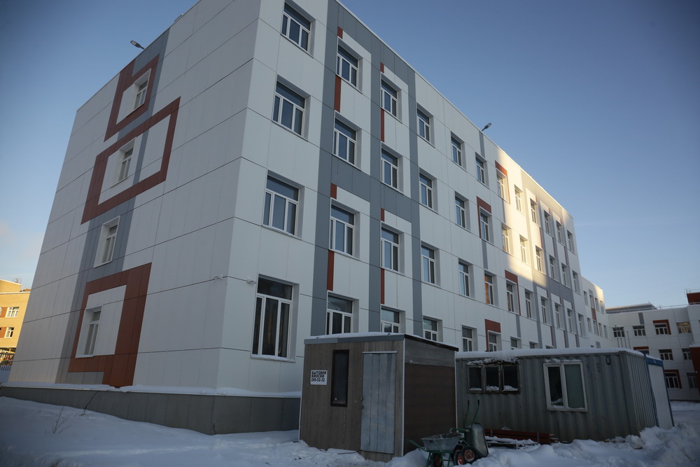Новая школа в микрорайоне «Родники». Ноябрь 2021 года
