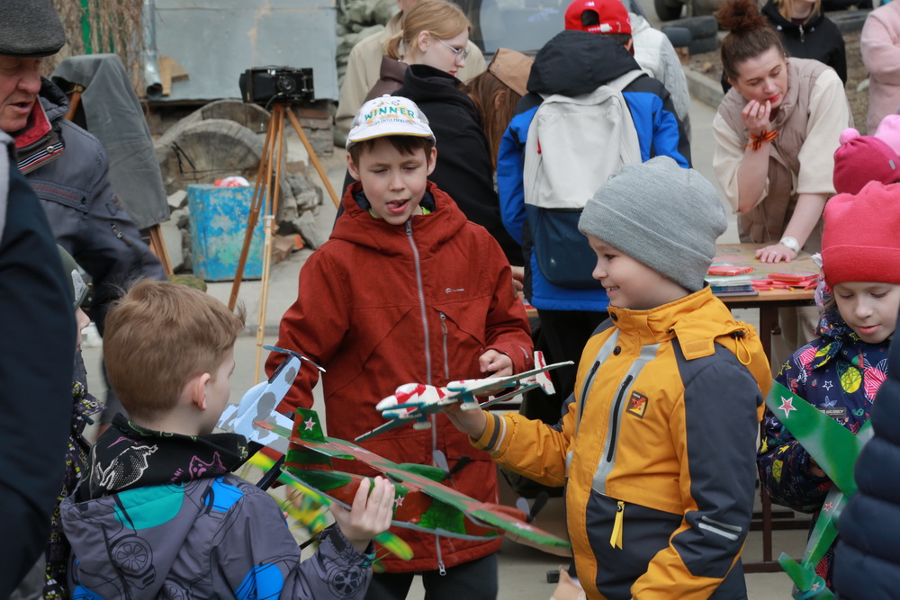 Праздник возле школы №32 организовали активисты ТОС «Добролюбовский»