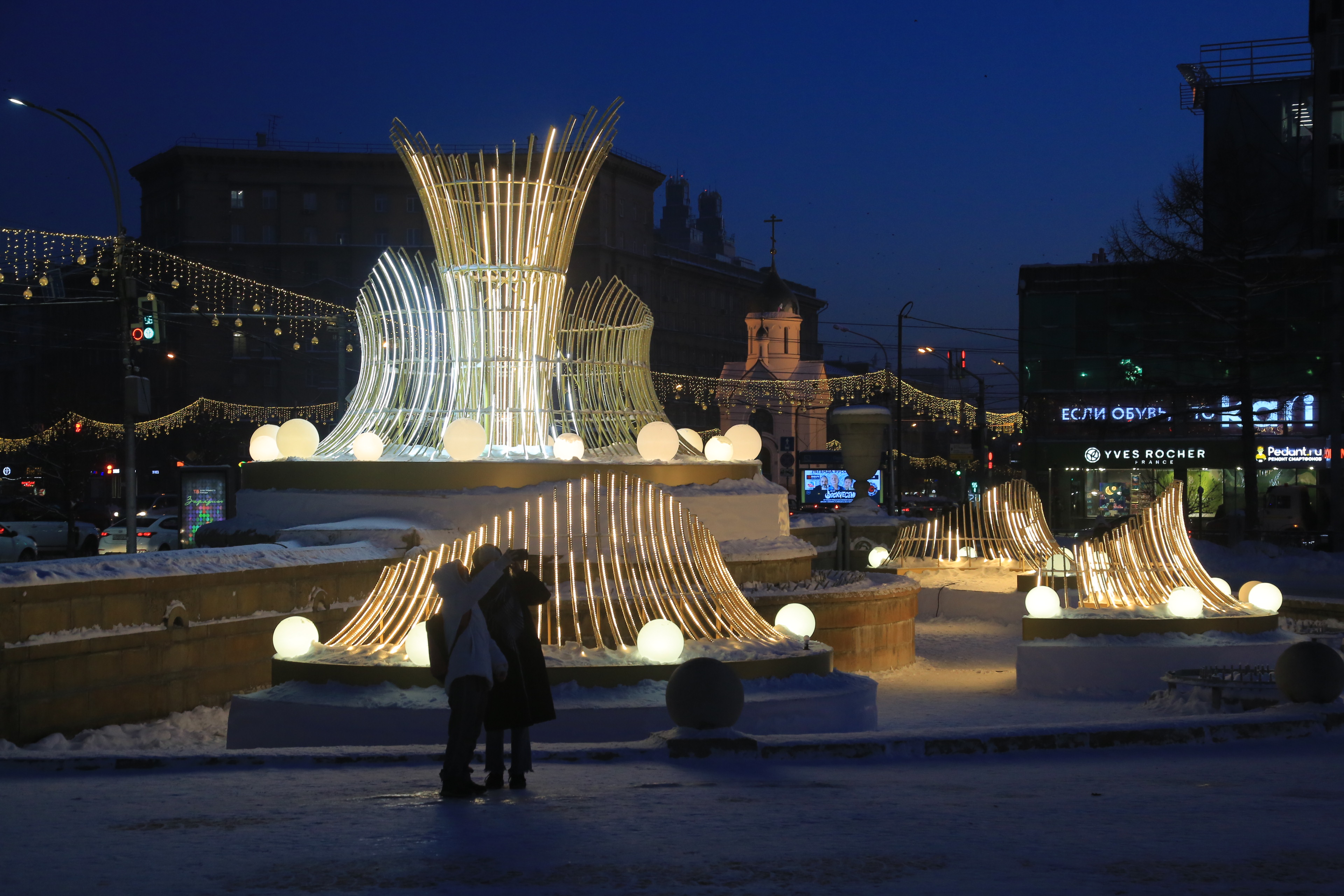 Новосибирск новогодний: Первомайский сквер