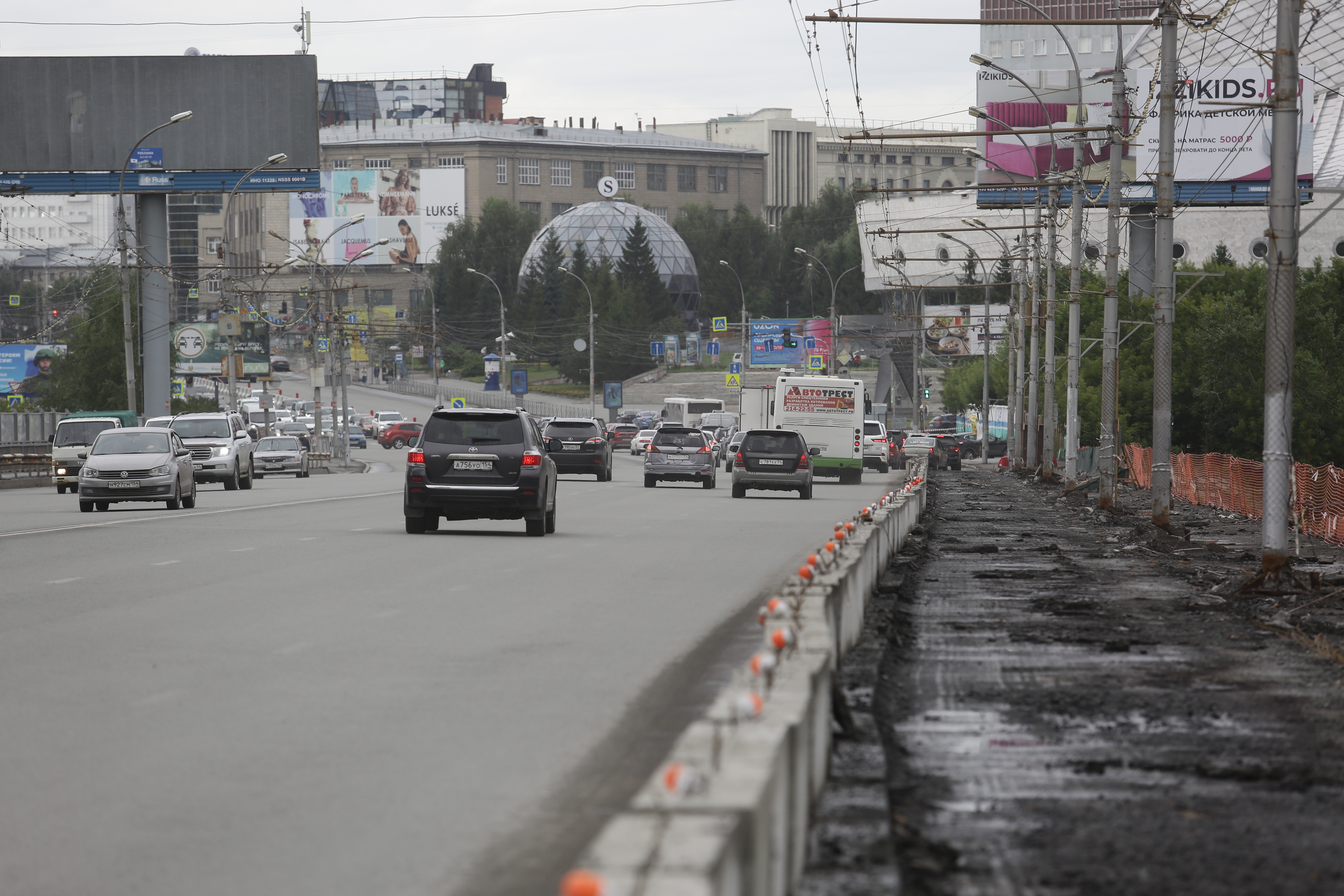 Ремонт путепровода на Октябрьской магистрали. Июль 2022 года