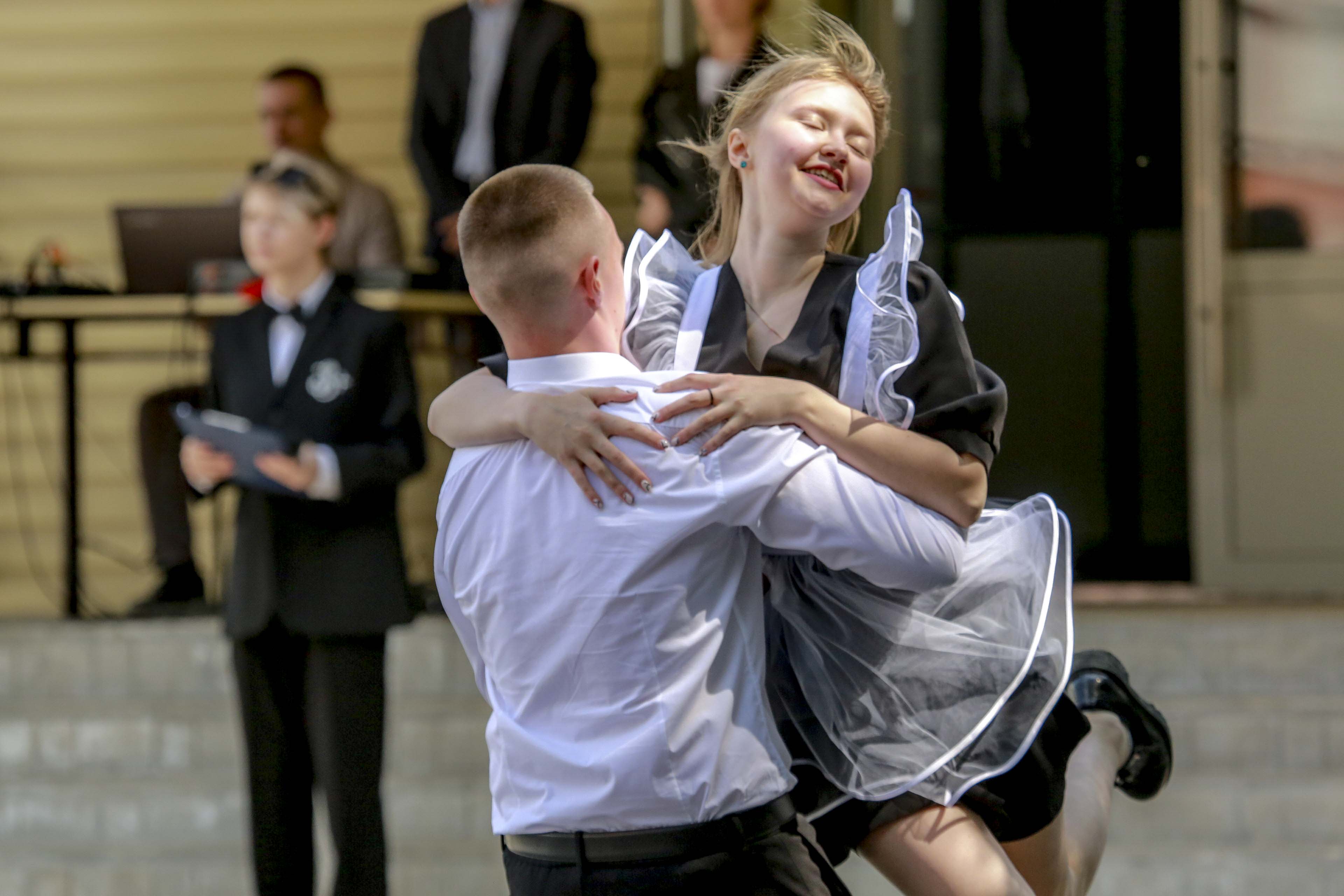 Последний звонок в экономическом лицее, май 2023