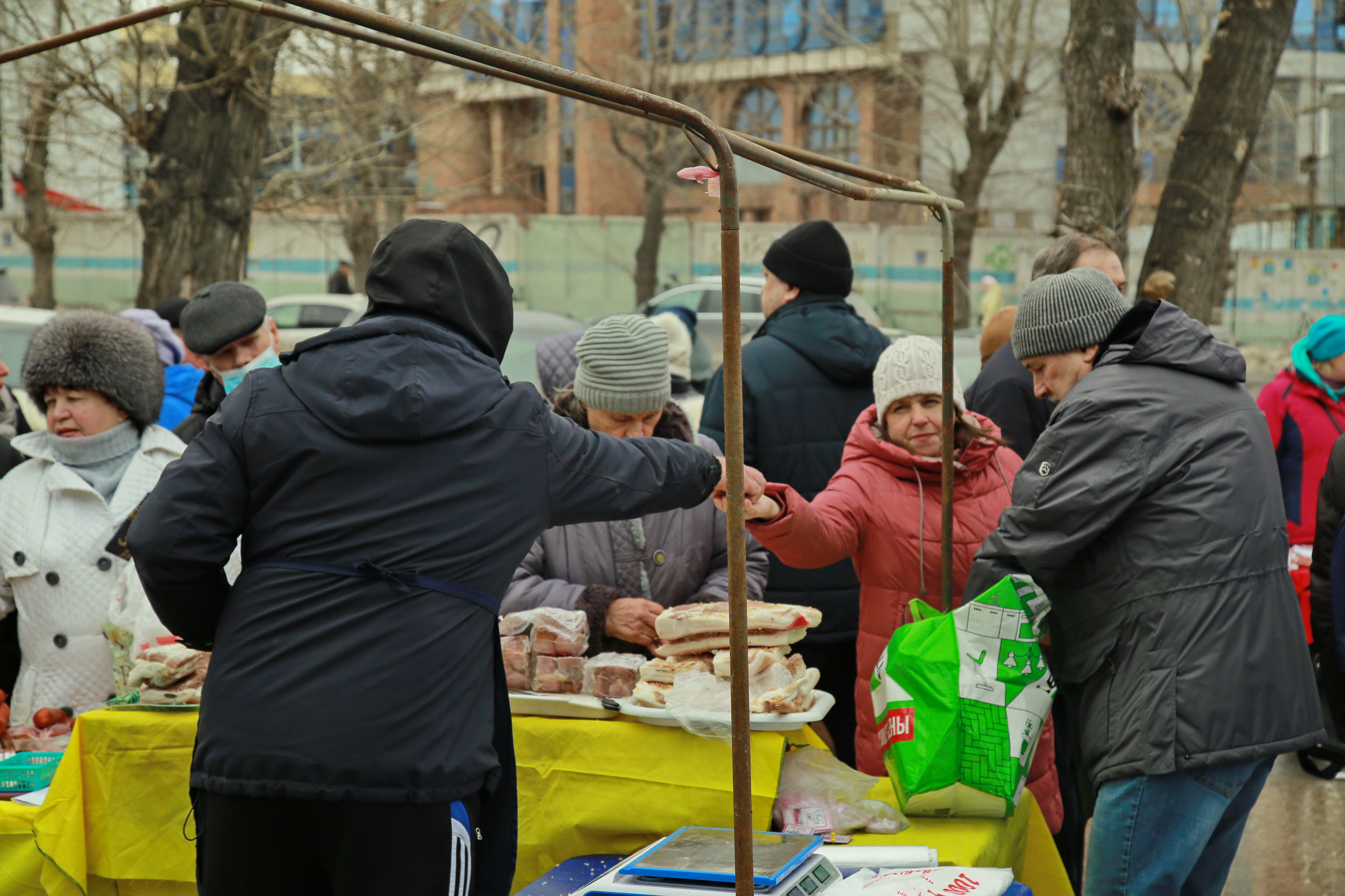 Ярмарка на площади Маркса. Апрель 2022 года