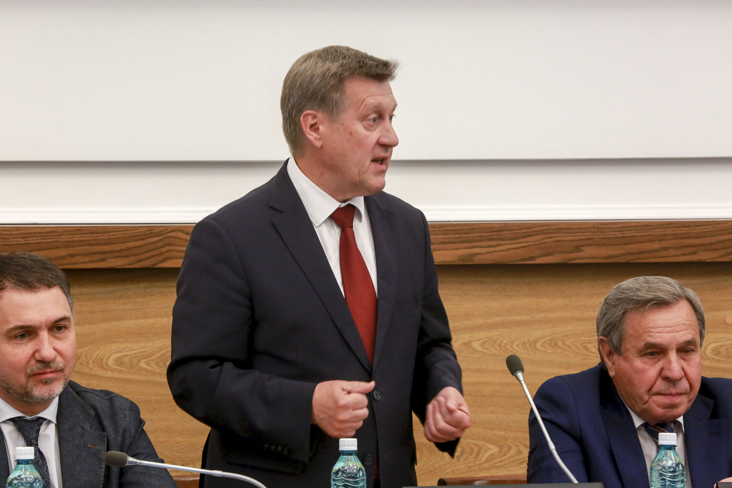 Анатолий Локоть