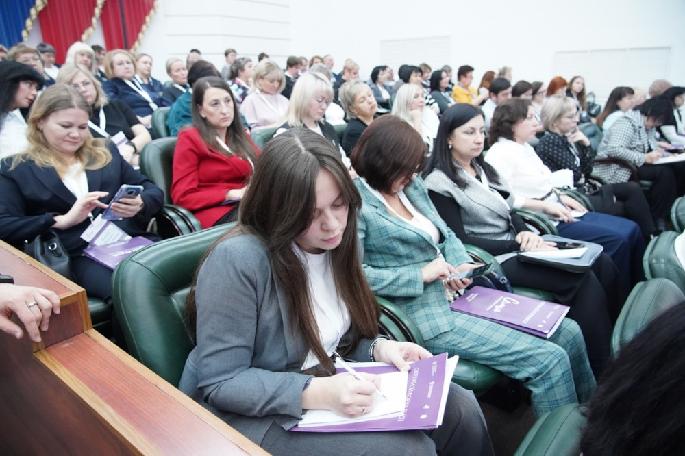 Заместитель полпреда Александр Орехов