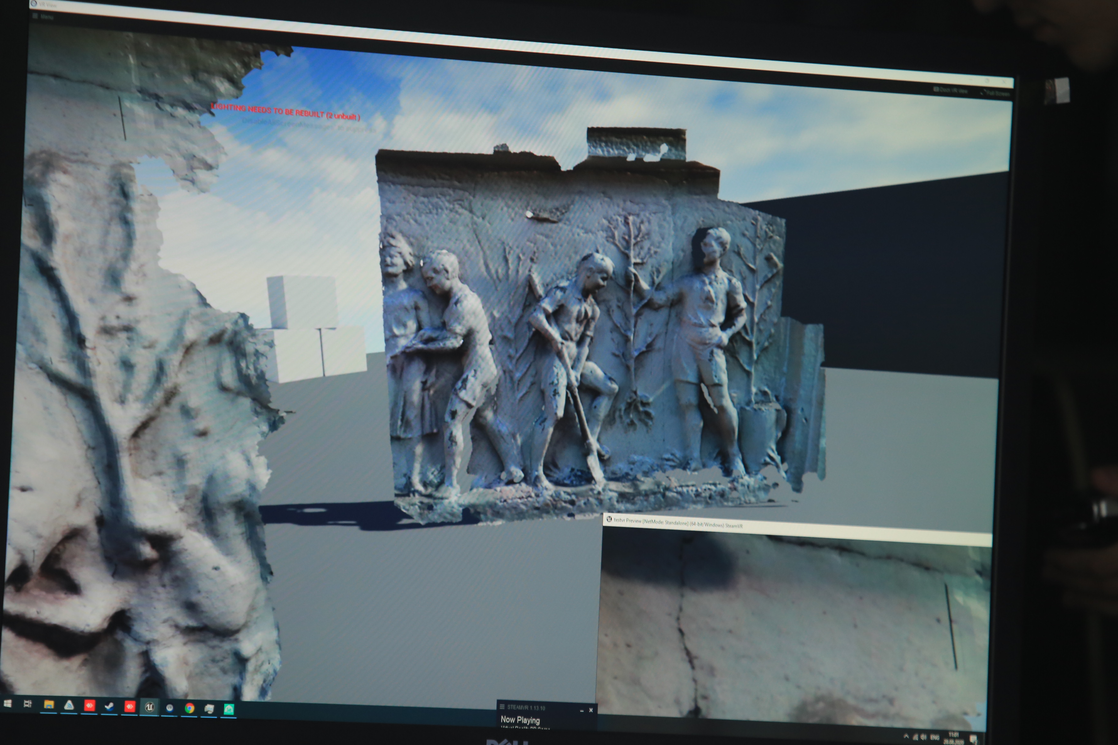 Барельефы на школе №54