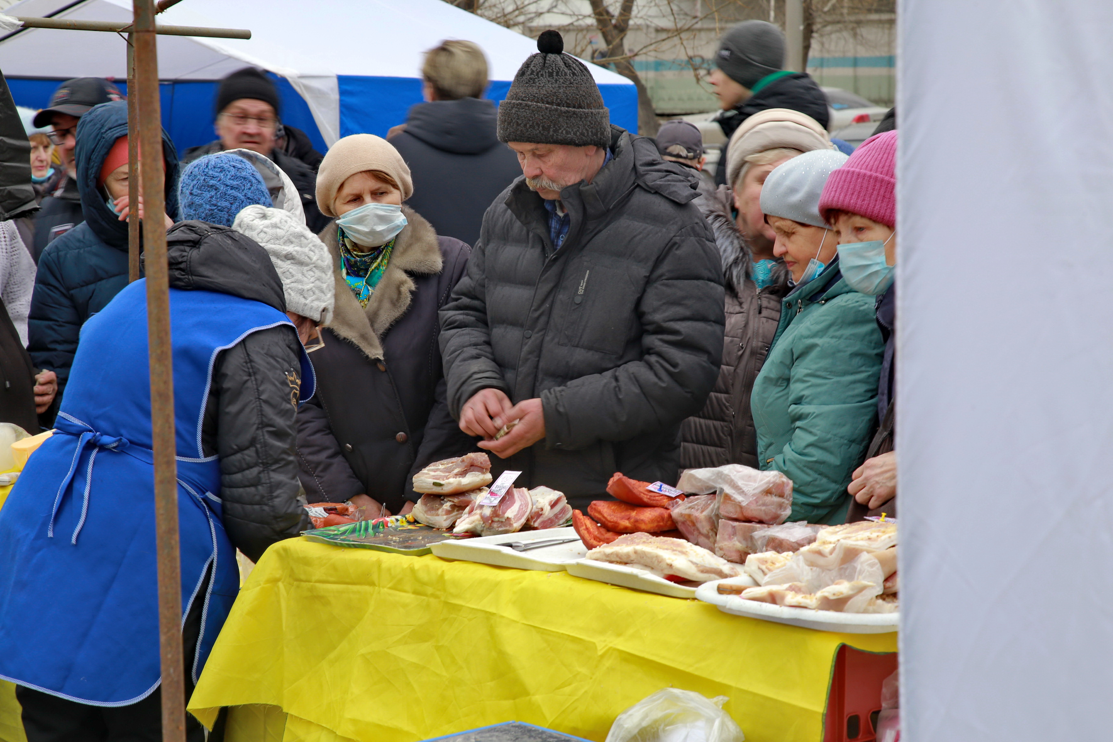 Ярмарка на площади Маркса. Апрель 2022 года