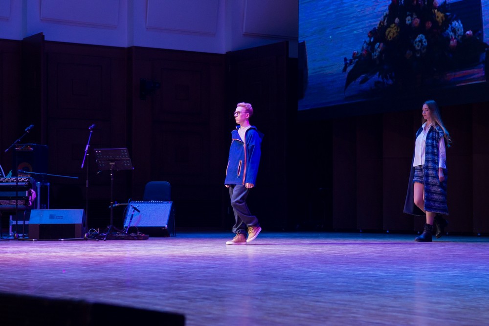 Показ инклюзивной коллекции на открытии Декады инвалидов