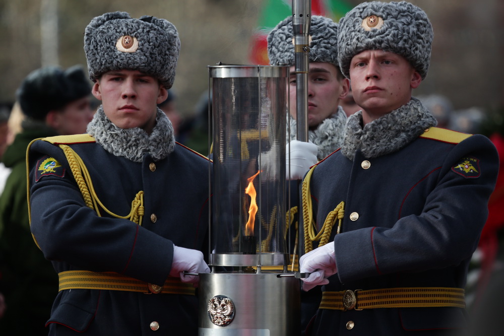 Церемония зажжения Вечного огня на Монументе Славы 7 ноября 2019 года
