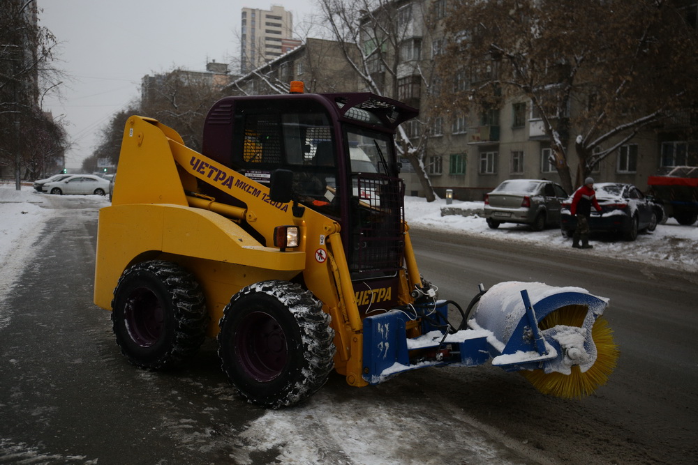 Новые машины для уборки города. Ноябрь 2021 года