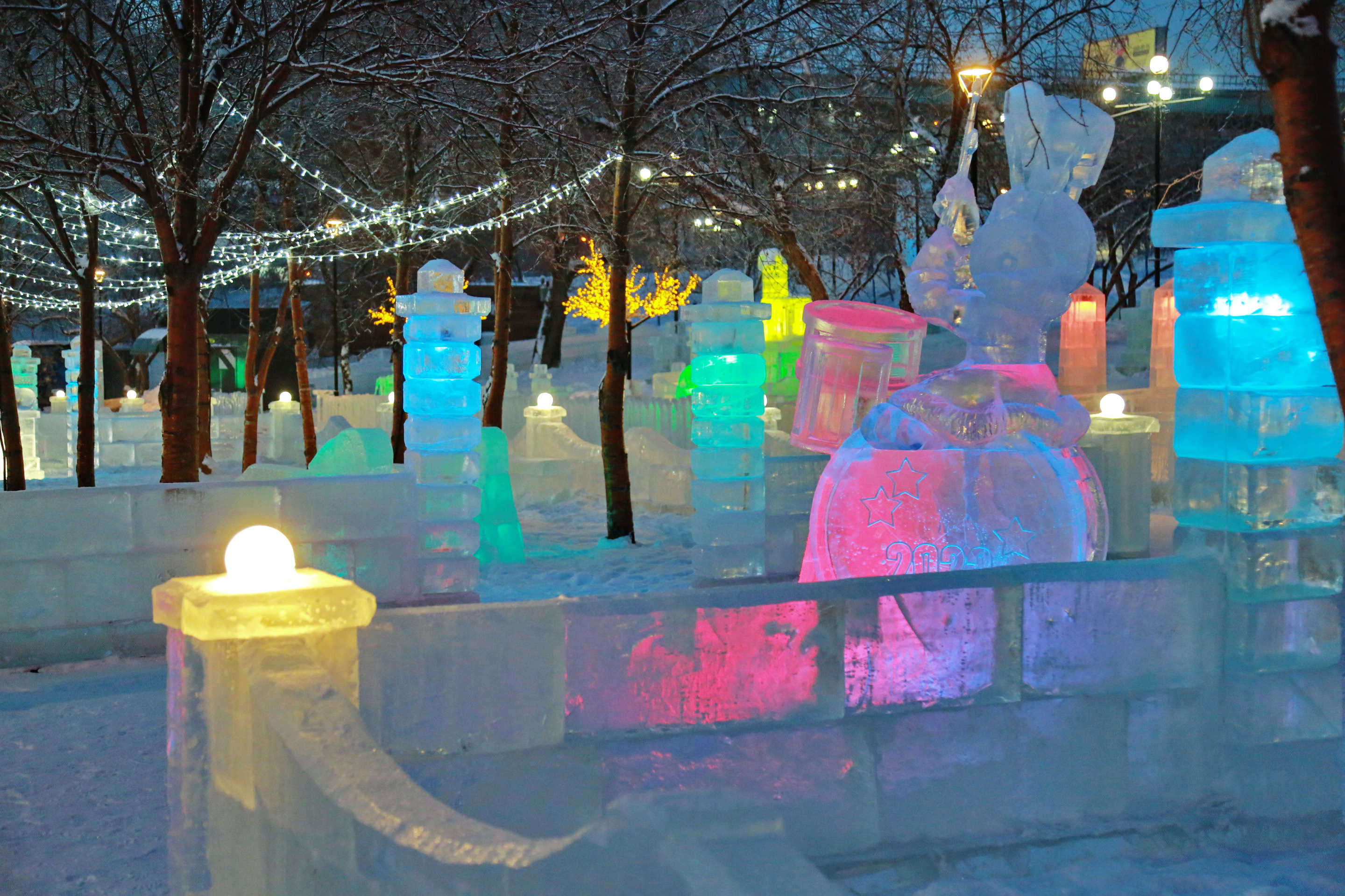 Новосибирск новогодний: Михайловская набережная