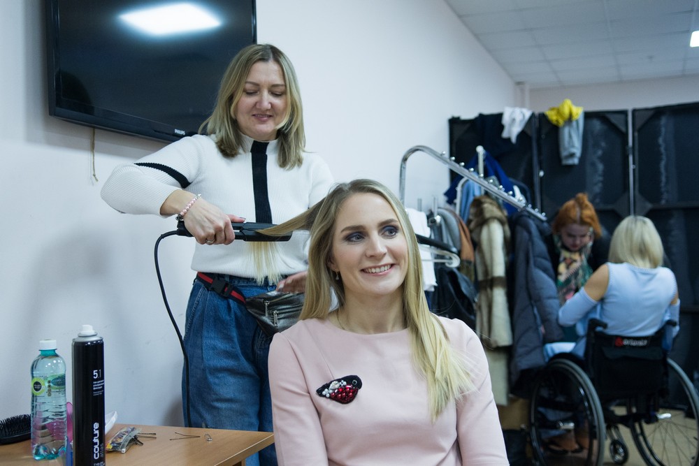 Показ инклюзивной коллекции на открытии Декады инвалидов