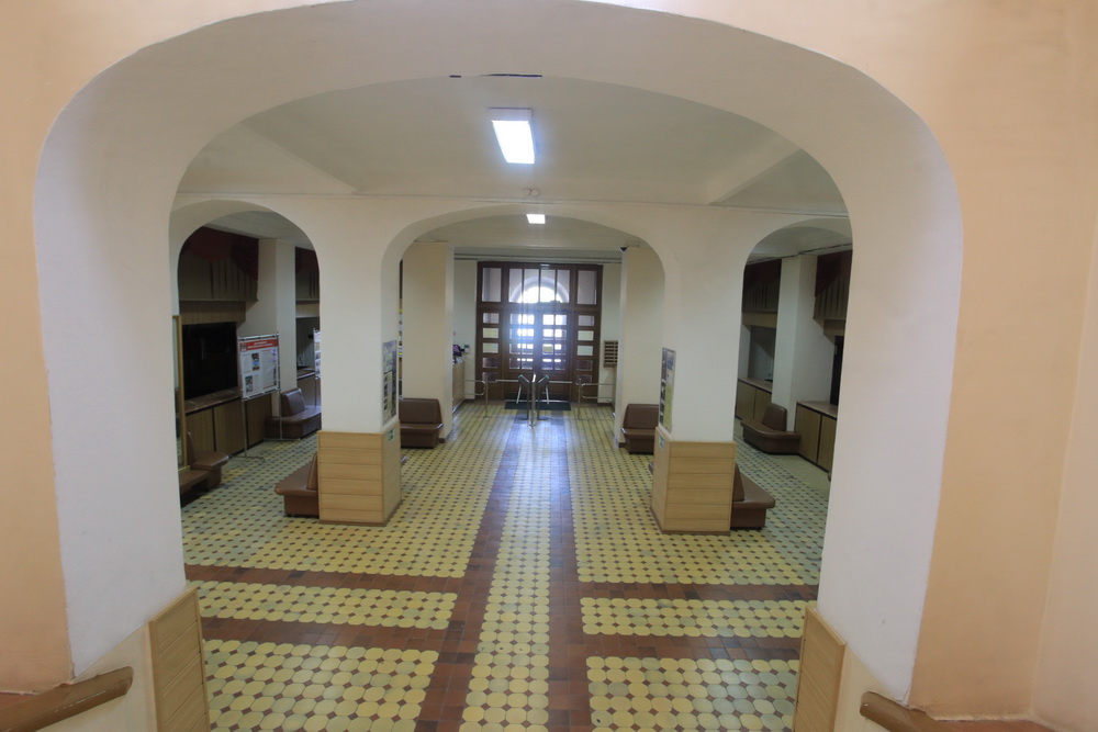 Дом офицеров на Красном проспекте