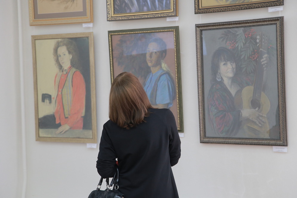 Выставка Александра Чернобровцева в музее Заельцовского района. 2017 год