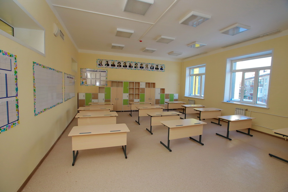 Гимназия №3 в Академгородке. Декабрь 2021 года