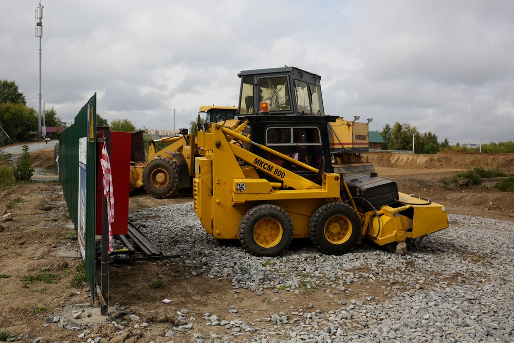 Строительство поликлиники на ул. Татьяны Снежиной