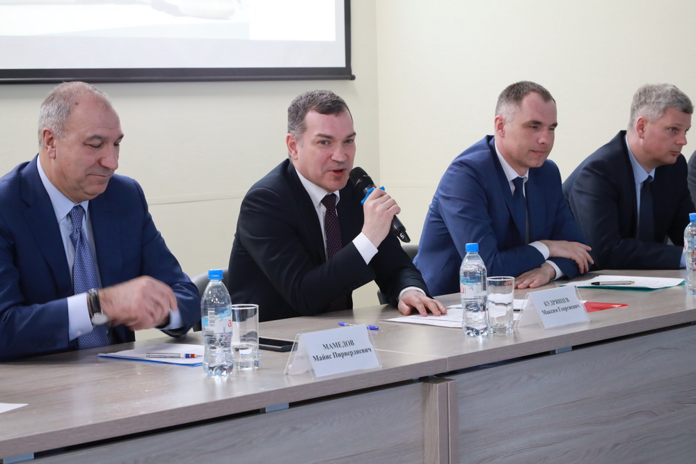 На совещании по благоустройству сквера имени Бугакова