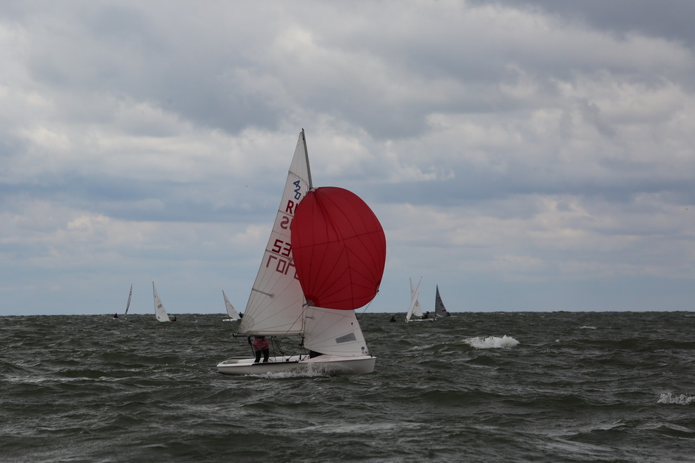 Парусные яхты на Обском море