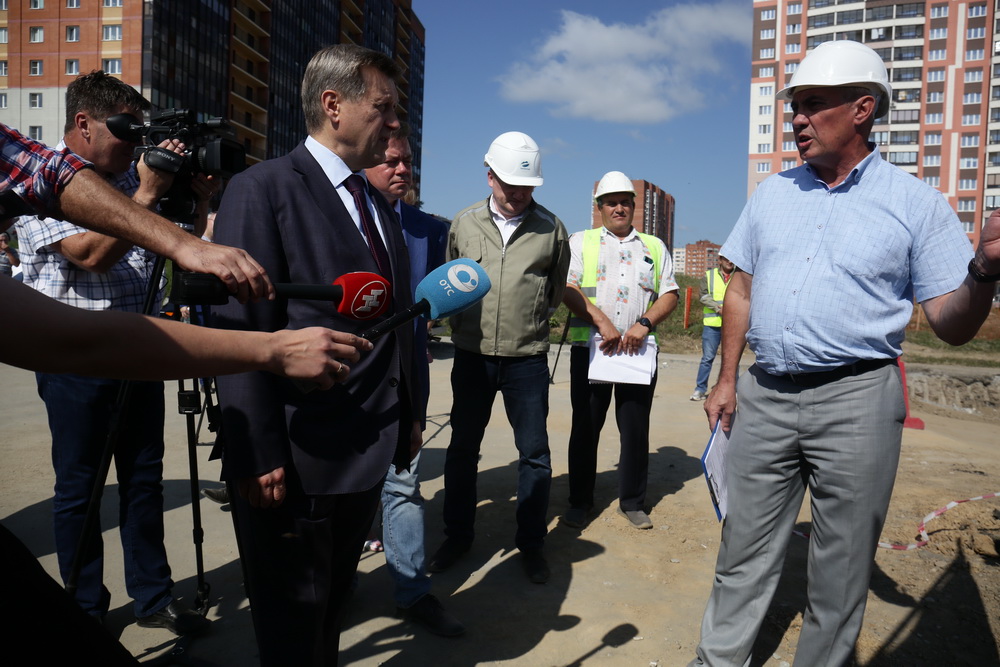 Постройка четырёхполосной дороги на выезде из Родников. Август 2021