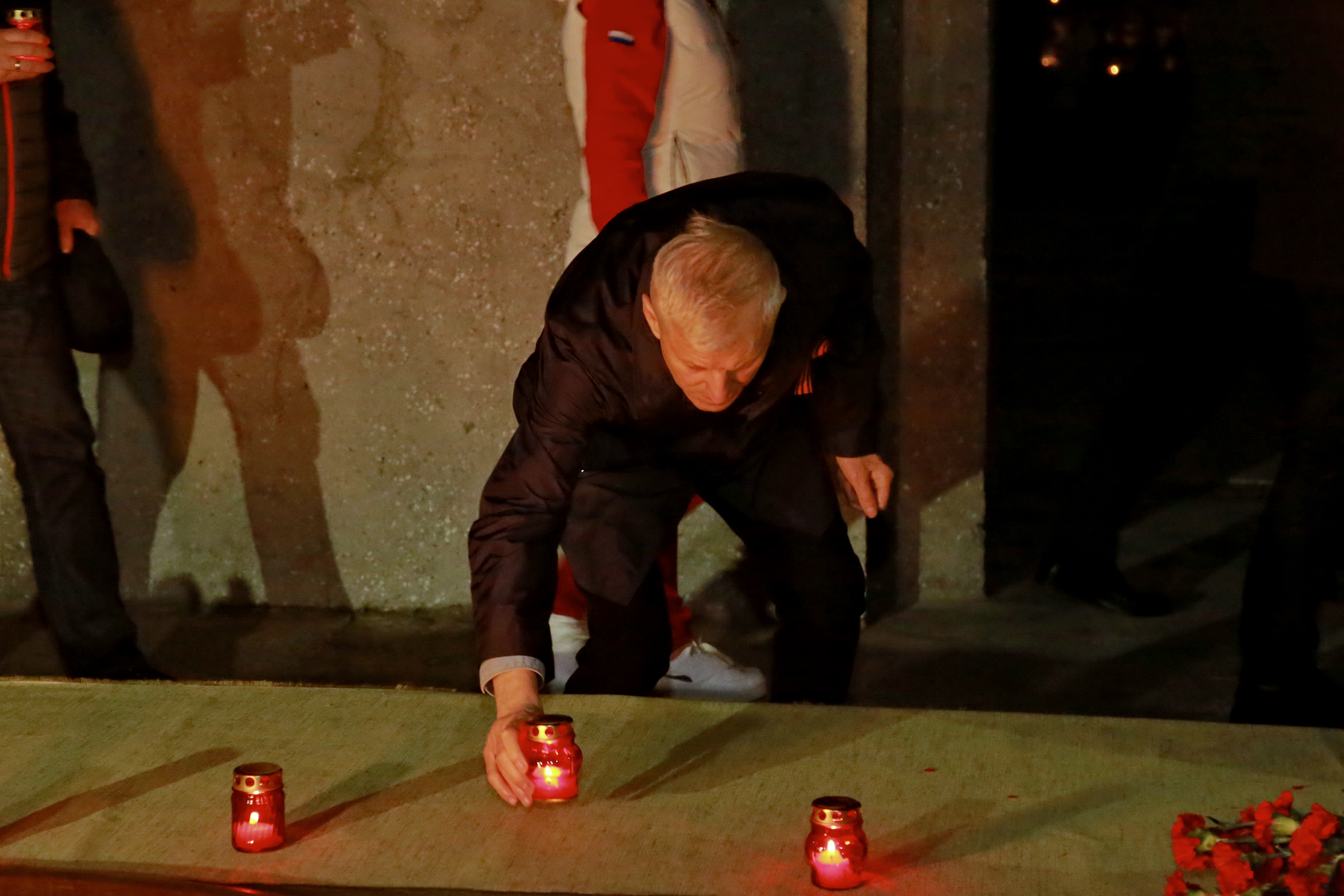 Акция «Свеча памяти» в сквере Славы. 8 мая 2022 года