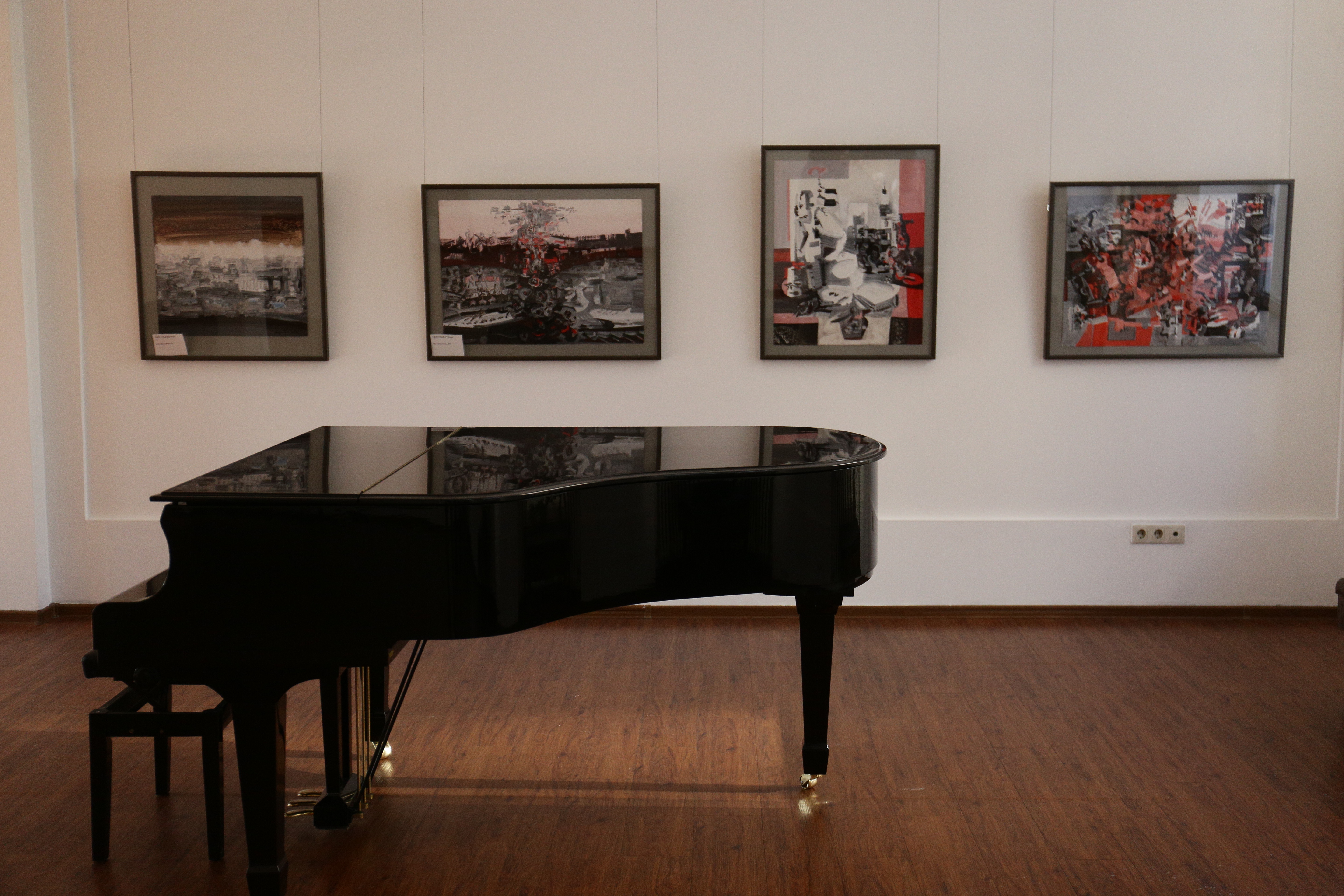 Выставка Николая Грицюка в ЦК19