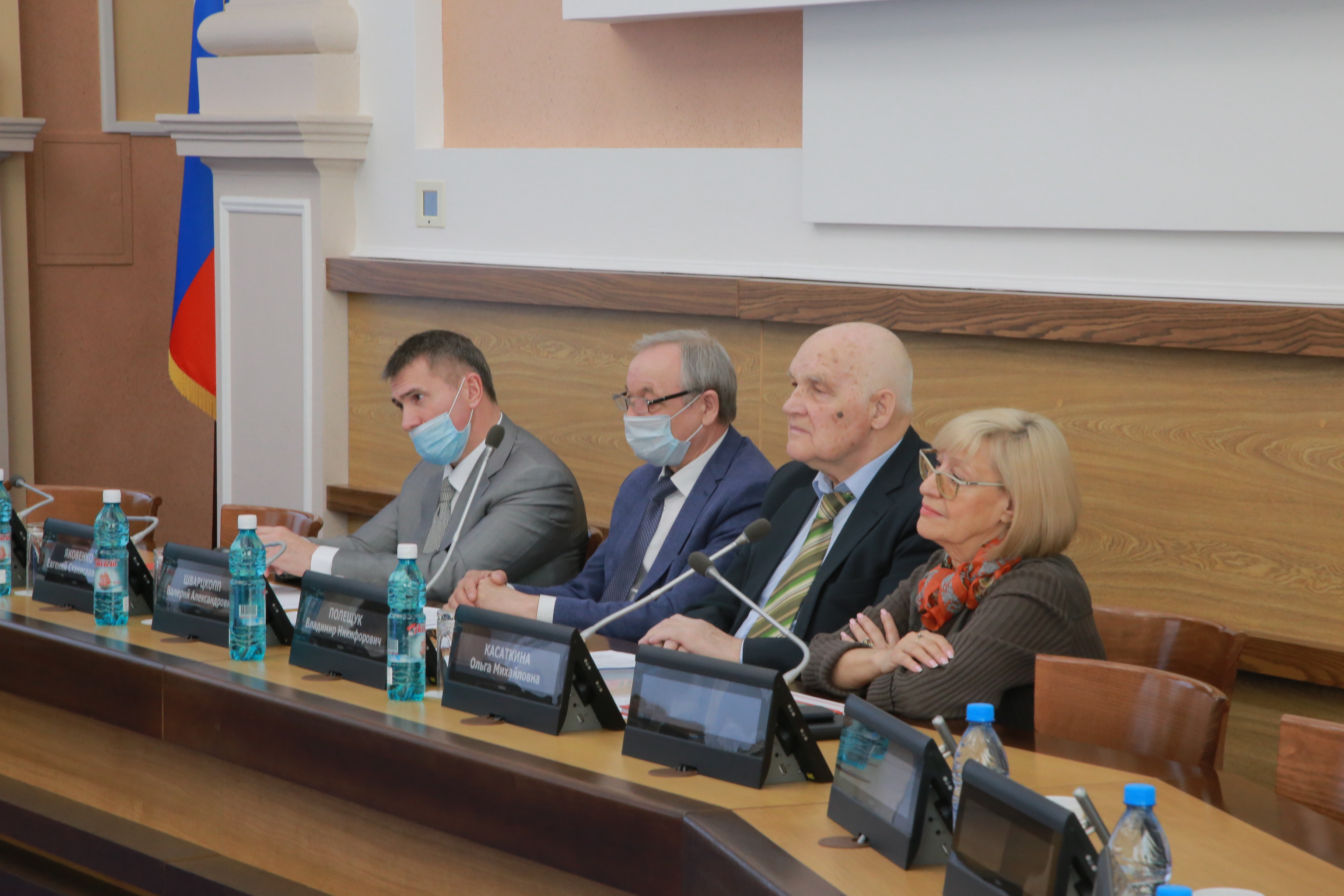 На презентации альманаха «Вклад поколений в эстафету патриотизма»