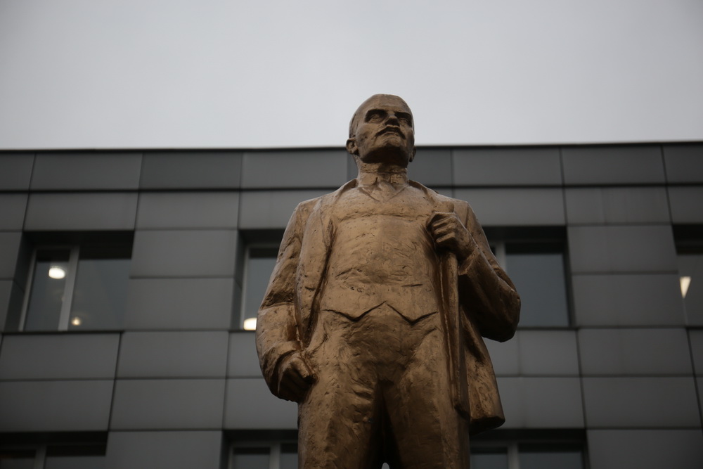 Памятник Ленину на Трикотажной