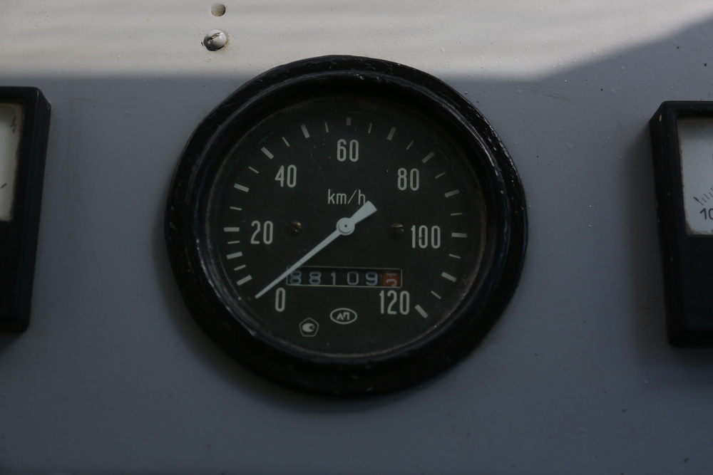 Трамвай №13 установили в сквере за оперным театром