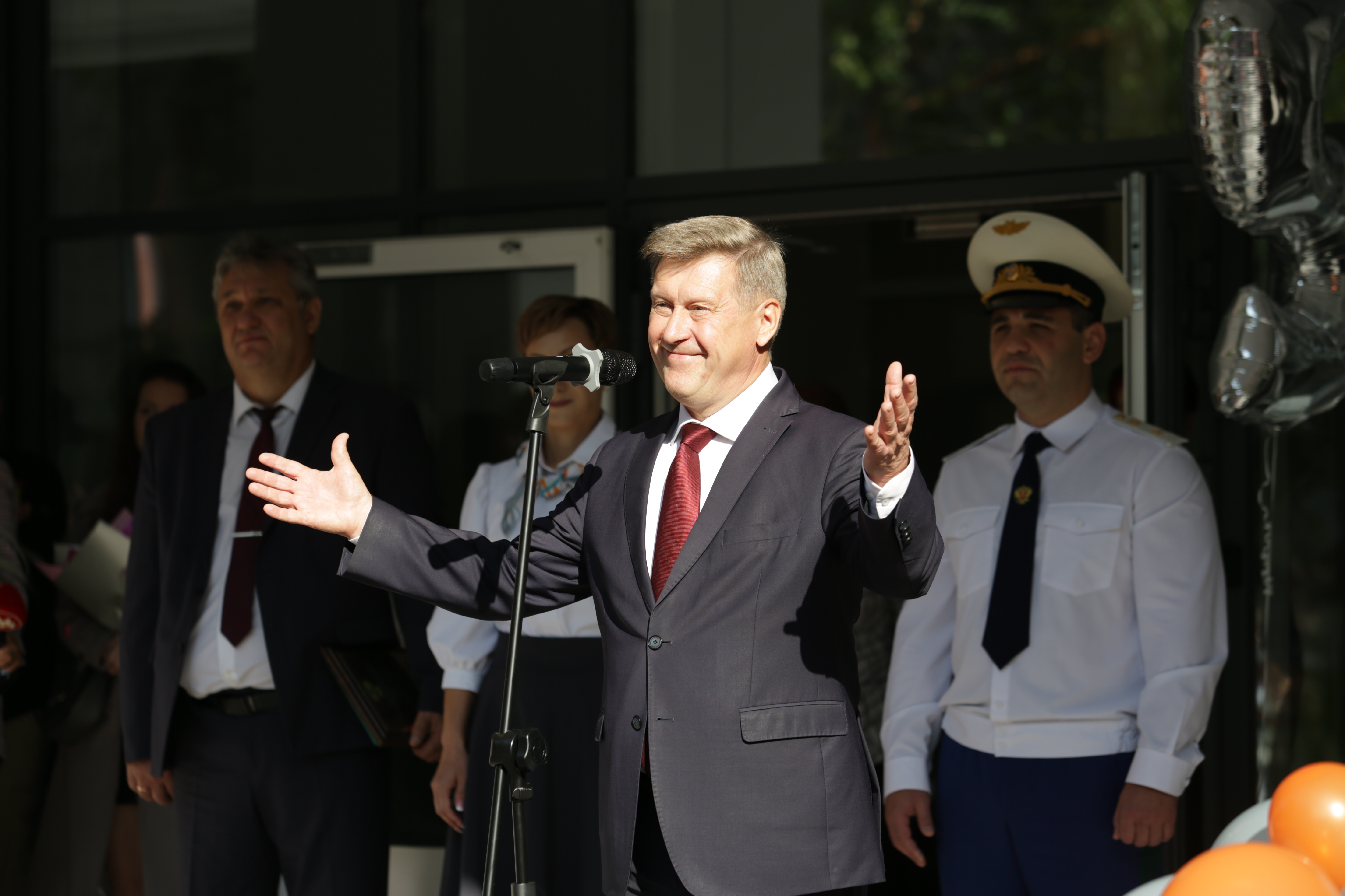 День знаний в новой школе №54