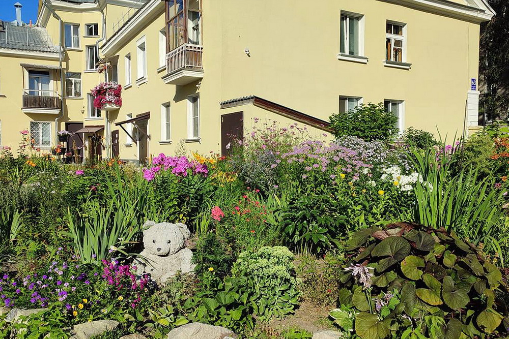 Ул. Народная, 63 (Калининский район)