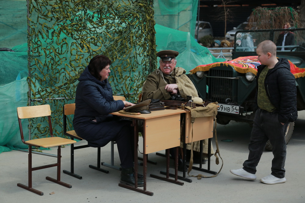 Праздник возле школы №32 организовали активисты ТОС «Добролюбовский»