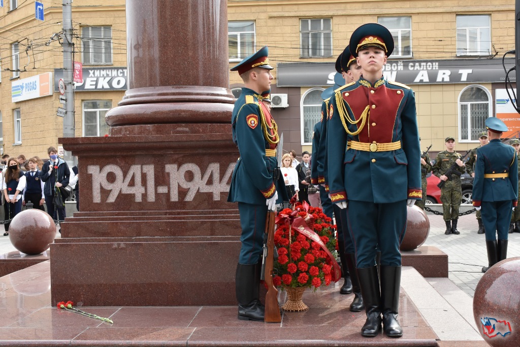 Первый заместитель мэра Новосибирска Геннадий Захаров