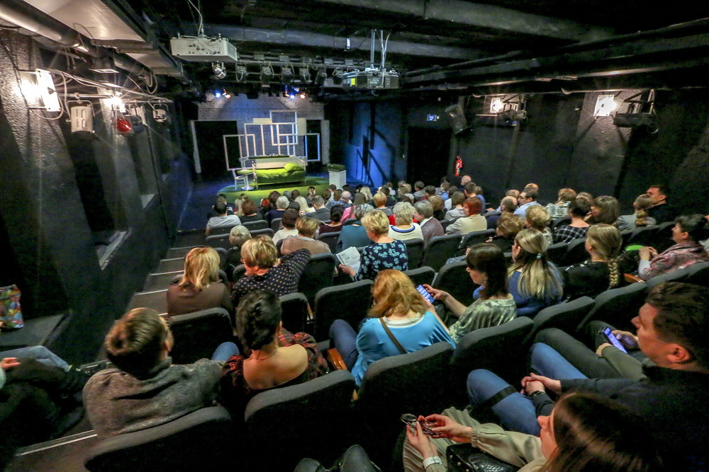 Последний спектакль театра Афанасьева на Вокзальной магистрали