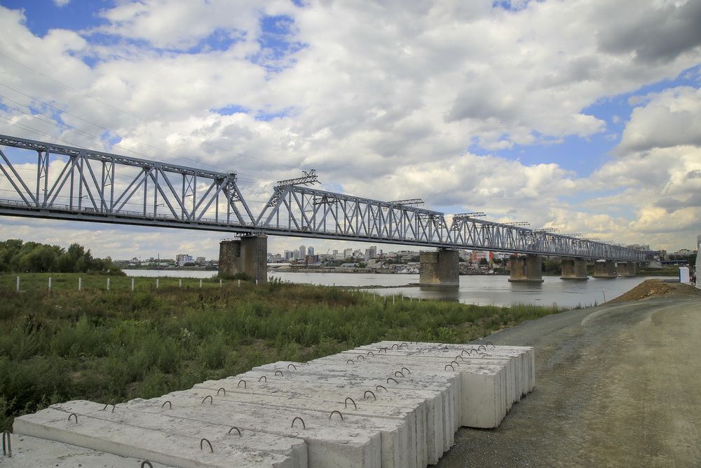 Первая опора четвёртого моста. Август 2020 года