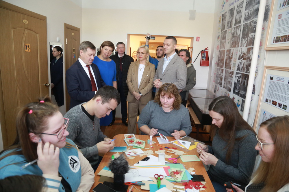 Пункт сбора гуманитарной помощи в молодёжном центре «Калейдоскоп». Октябрь 2022 года