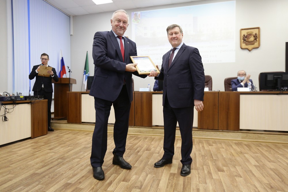 На подведении итогов 2021 года в Калининском районе