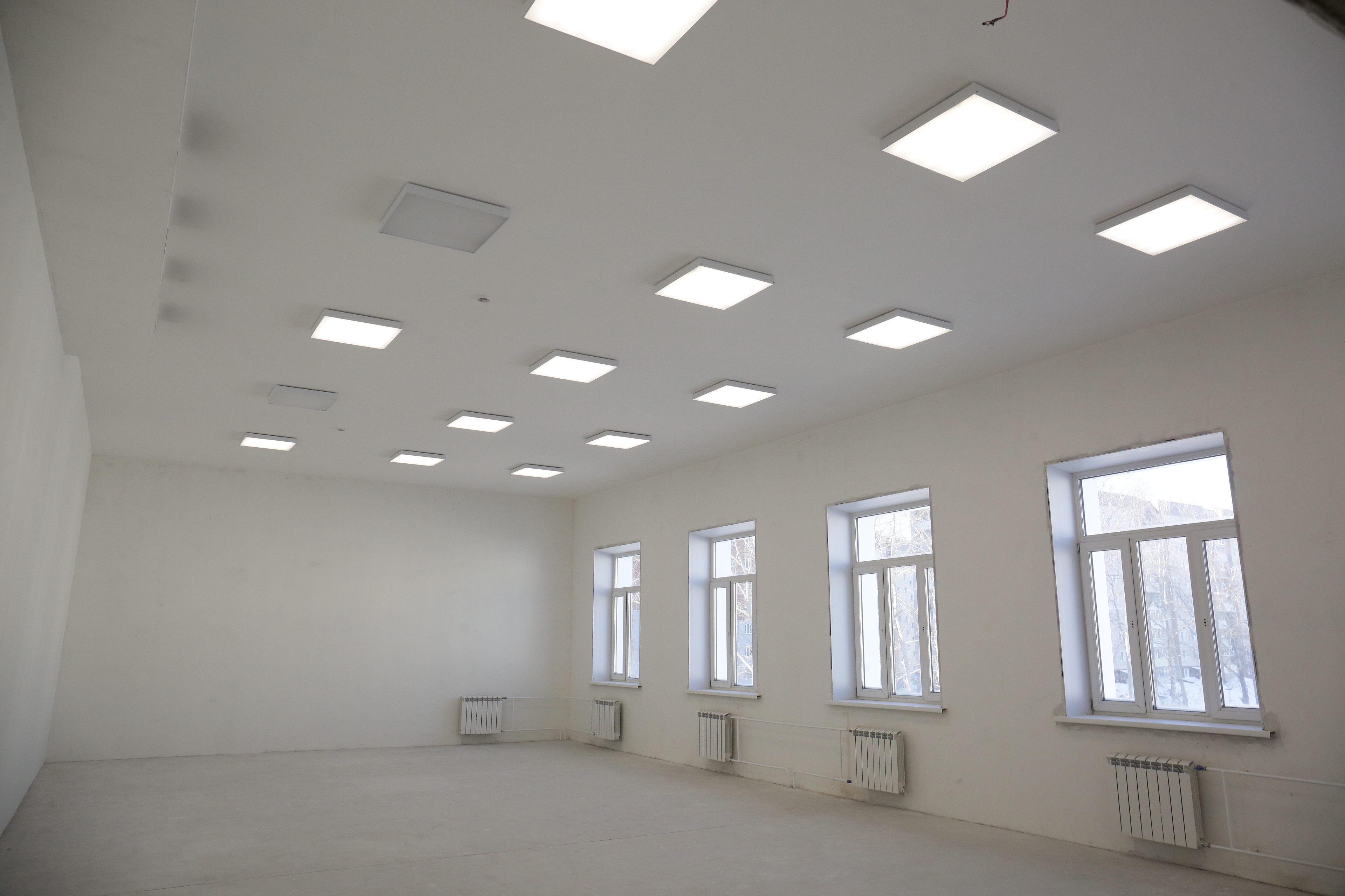 Школа на улице Михаила Немыткина. Март 2021 года