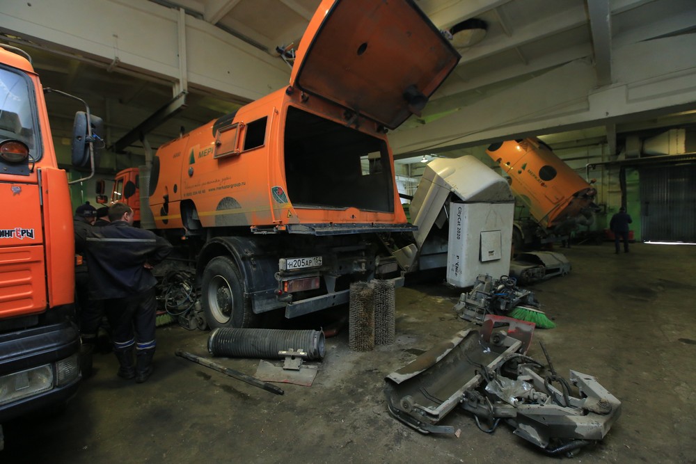 Начальник управления автодорог Новосибирска Юрий Сердюк