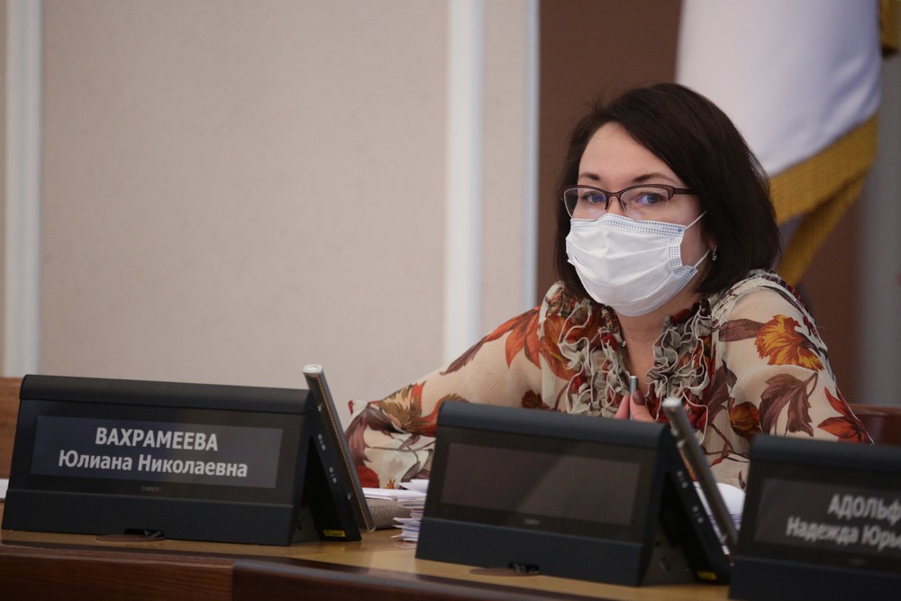 На заседании комиссии горсовета по социальной политике и образованию