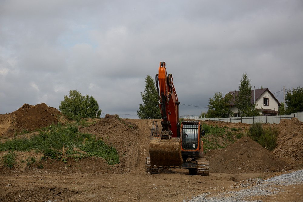 Строительство поликлиники на ул. Татьяны Снежиной