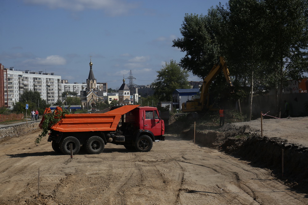 Постройка четырёхполосной дороги на выезде из Родников. Август 2021