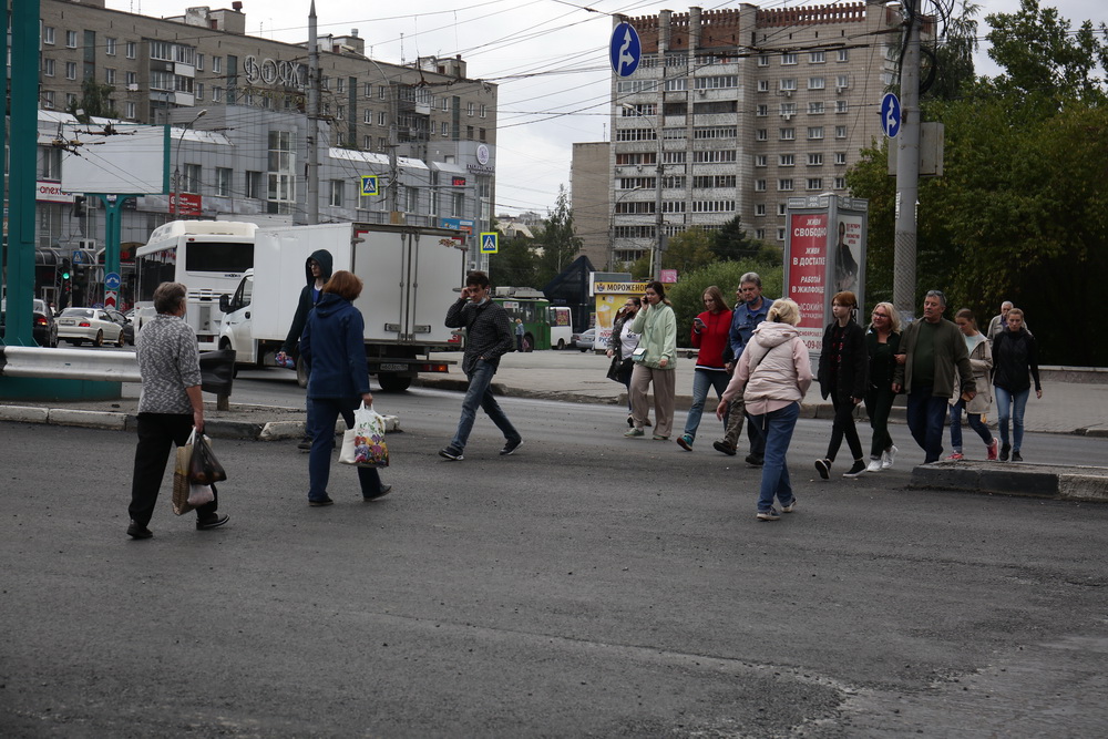Ремонт дороги на пл. Лунинцев