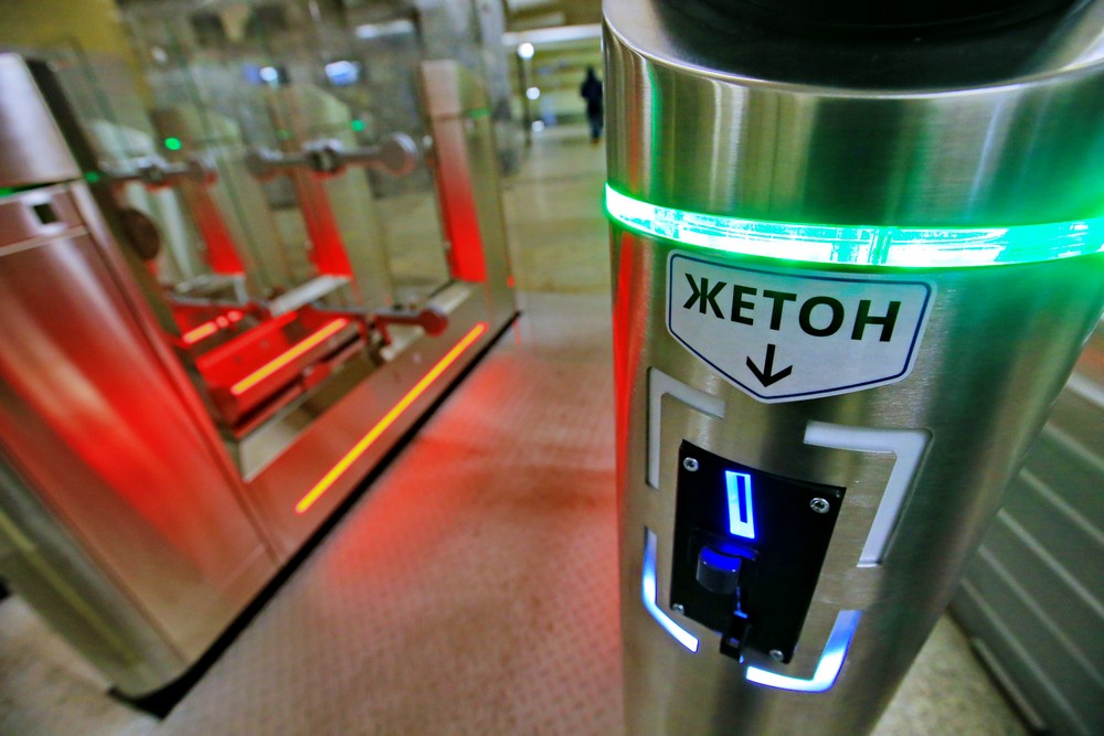 Новые турникеты на станции «Речной вокзал». Декабрь 2021 года